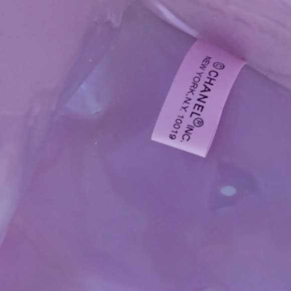 CHANEL Chance Pink Cosmetics Bag - Picture 6 of 6